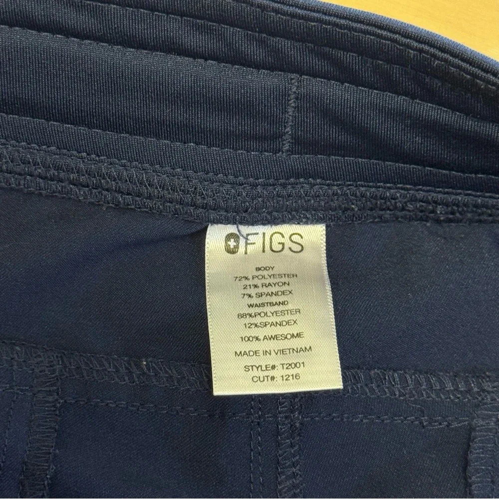 Figs Men’s Axim Cargo‎ Scrub Pants™ Nurse Scrubs Uniform Navy Medium